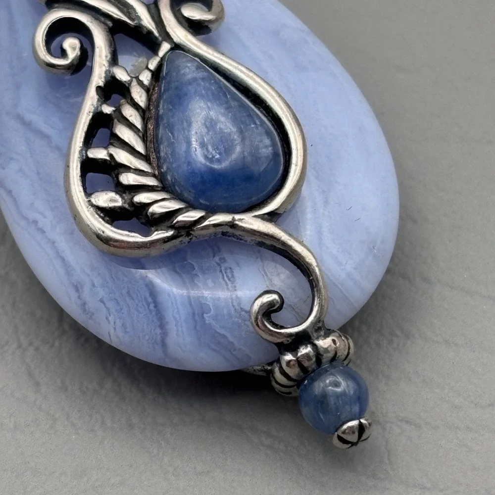 Vintage Carolyn Pollack 925 Blue Lace Agate Blue Kyanite Half Moon Bay Pendant